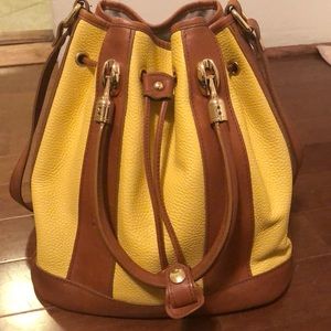 Valentina yellow purse
